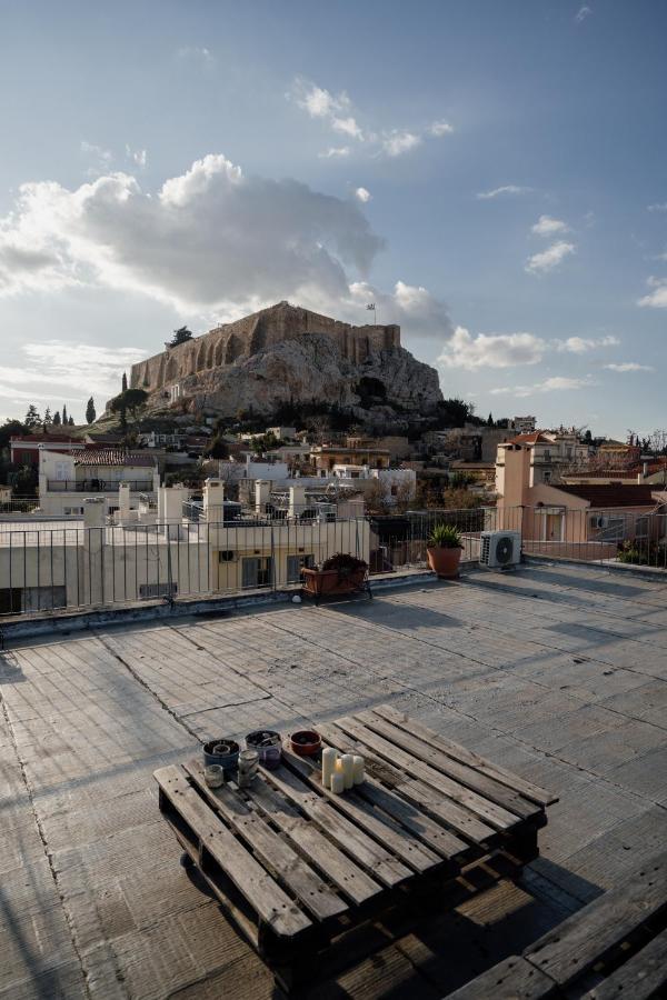 Plaka With Acropolis Rooftop View Access Atene Esterno foto